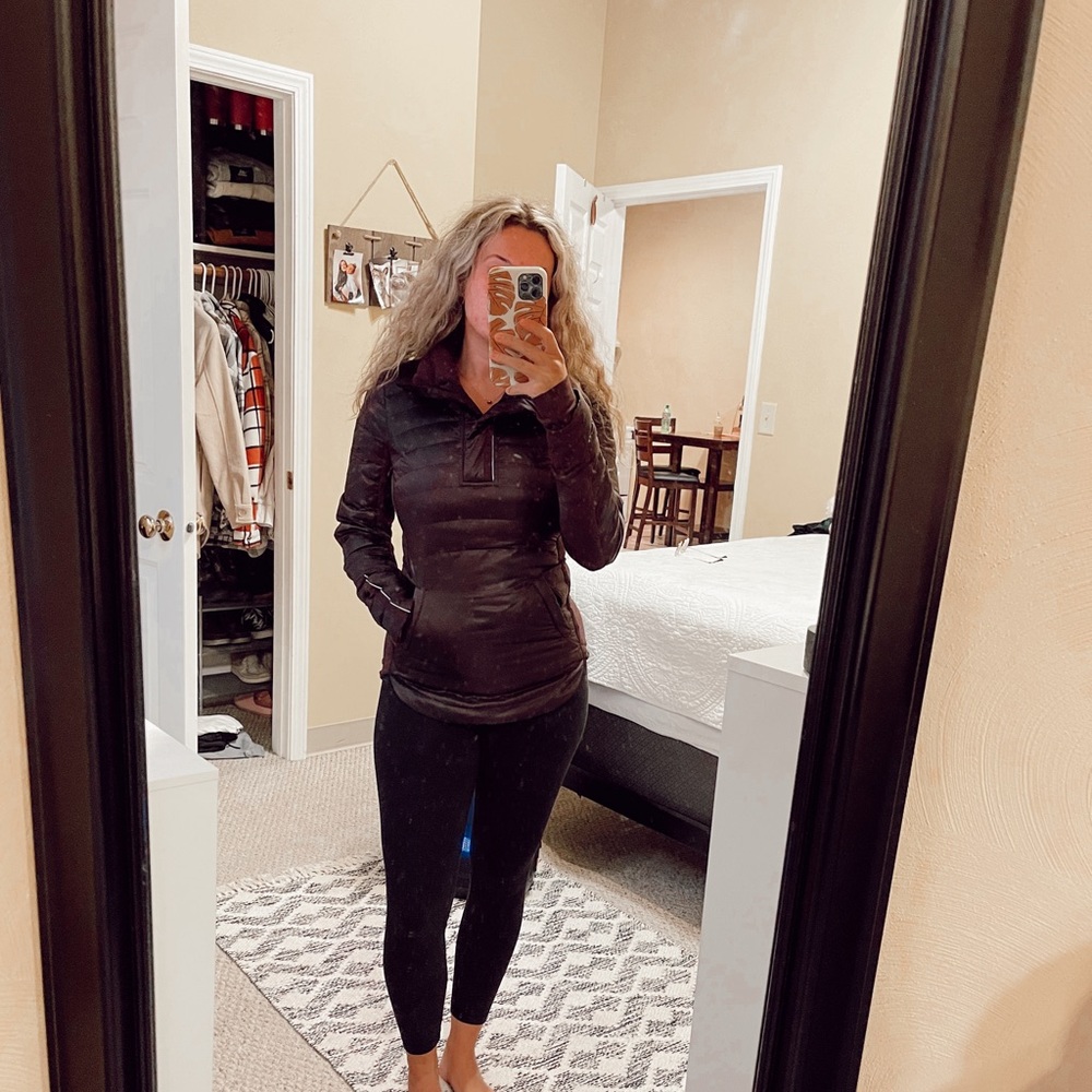 lululemon jacket - Picture 10 of 10